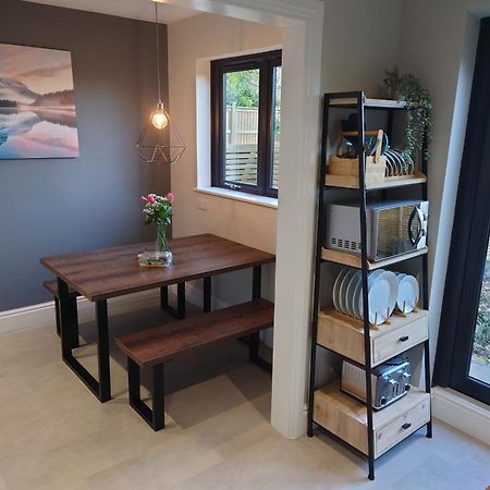 Newly Renovated 2-Bed Bungalow バース エクステリア 写真